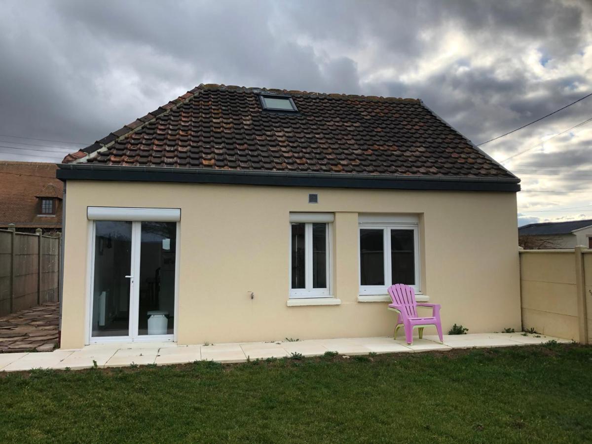 Asteria Villa Уистреам Екстериор снимка
