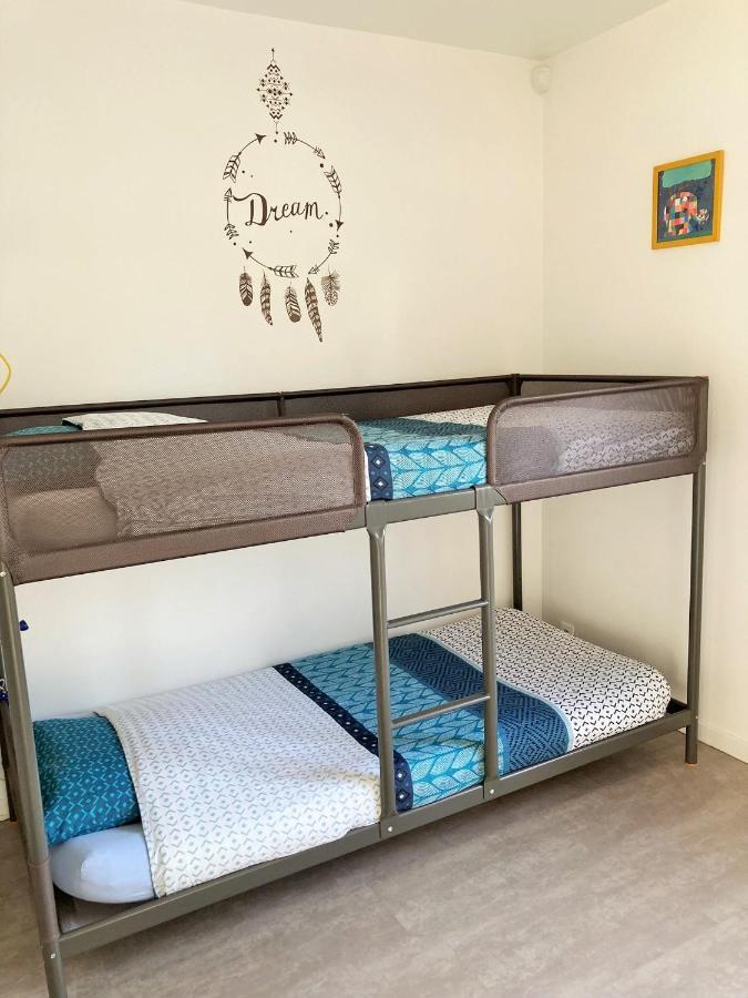 Asteria Villa Уистреам Екстериор снимка