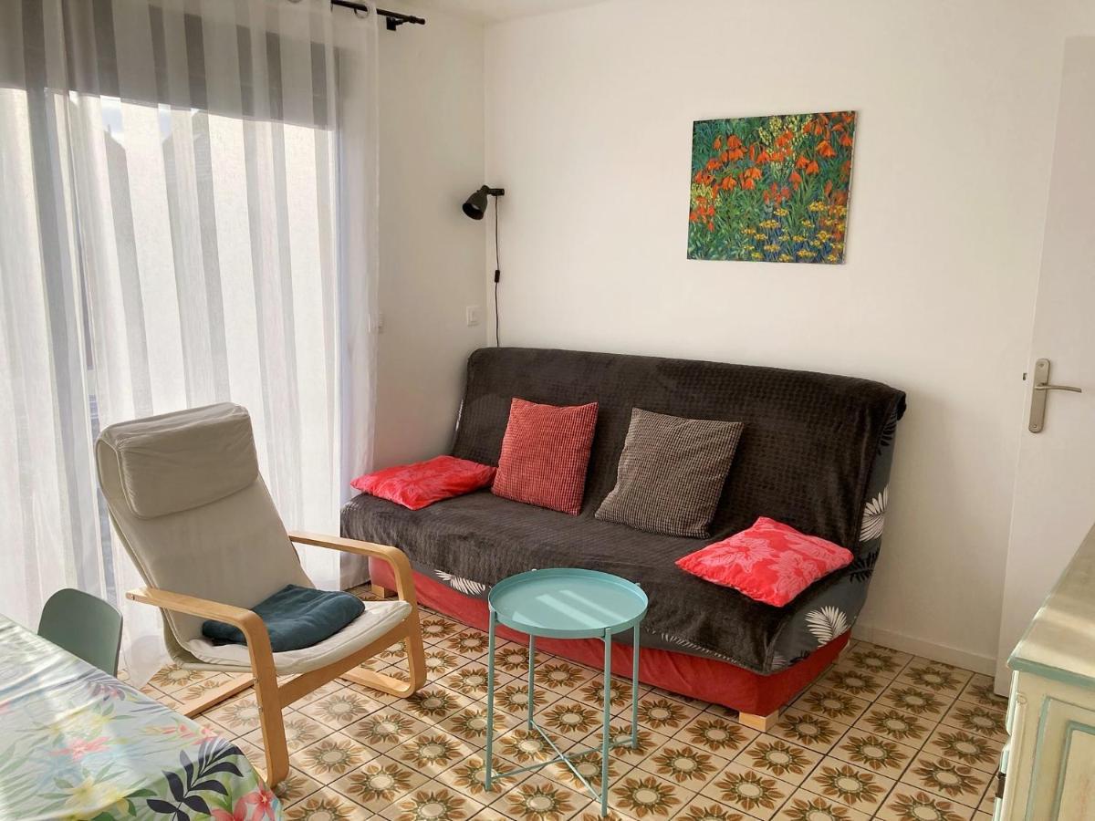 Asteria Villa Уистреам Екстериор снимка